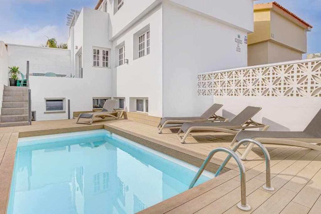 La Favorita Preciosa Villa Con Piscina Privada Коральео Экстерьер фото